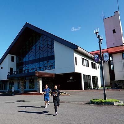 滑りに集中できる「合宿の宿」 八幡平マウンテンホテル × 八幡平